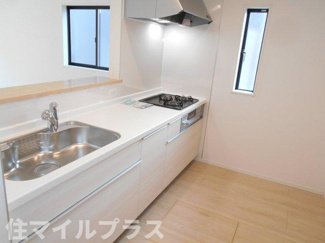 【キッチン】 | 二本松市郭内2丁目新築一戸建て6棟 | コンパクトなキッチンで掃除もラクラク