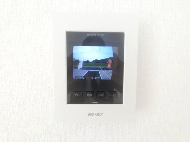 江北町惣領分　2号棟のその他|モニタ付きインターホンは来客を確認できます、小さなお子様や女性だけのお留守番でも安心です♪