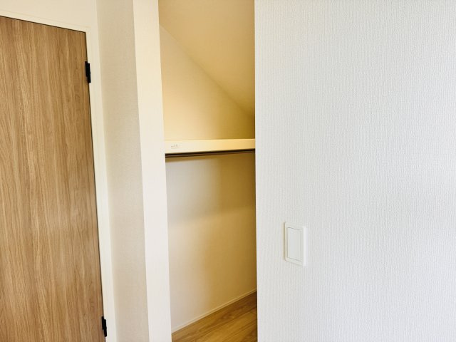 八王子市　川口町　新築一戸建て　０１期の収納|～ウォークインクローゼットでお荷物がスッキリ収まります～
