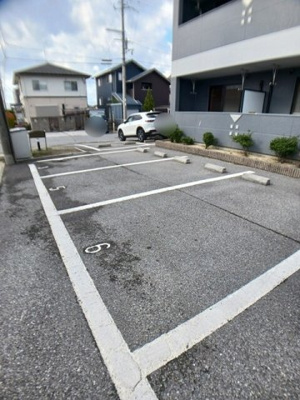 【駐車場】 | ピュア