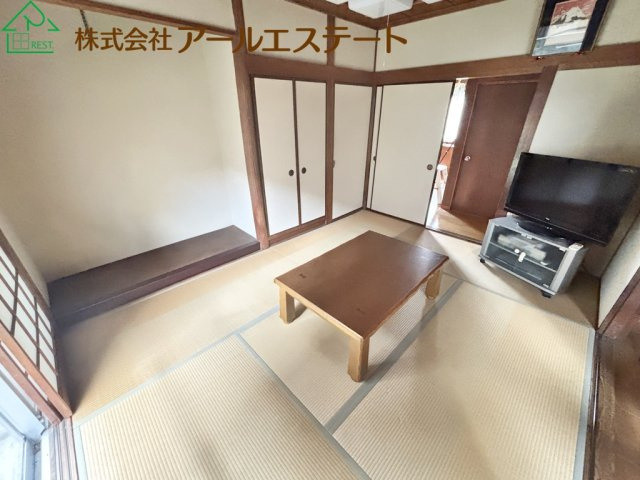 姫路市飾磨区須加　　　山陽電鉄「飾磨駅」徒歩17分の和室