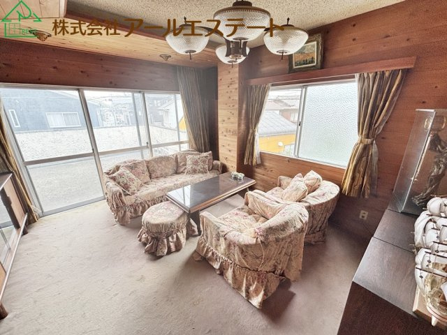 姫路市飾磨区須加　　　山陽電鉄「飾磨駅」徒歩17分の洋室