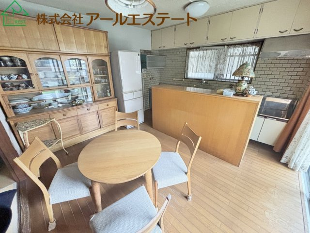 姫路市飾磨区須加　　　山陽電鉄「飾磨駅」徒歩17分の居間・リビング