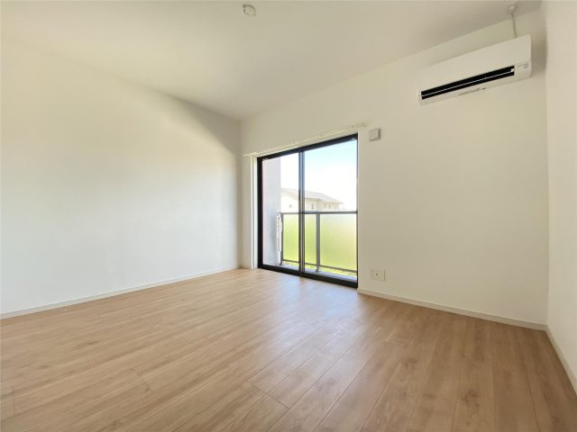 熊本市中央区黒髪５丁目の賃貸マンションの居間・リビング