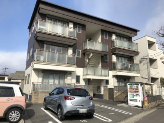 セレーノⅡの駐車場