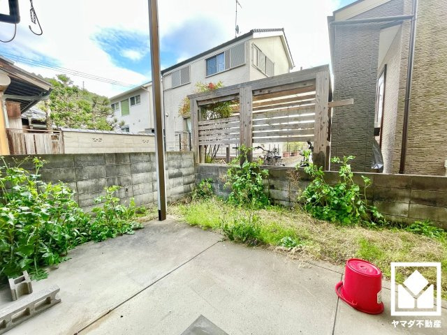 伏見区醍醐御陵西裏町の庭