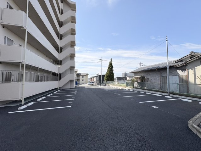 リベール大津の駐車場|参考写真になりますのでご承知おき下さい。