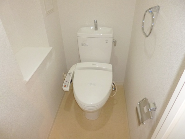 スカイコート新小岩のトイレ|ゆったりしたトイレあります♪