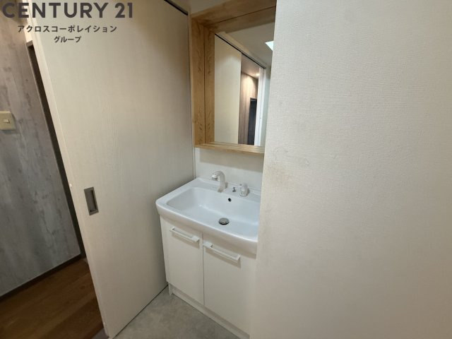 室内に洗濯機置き場があります
