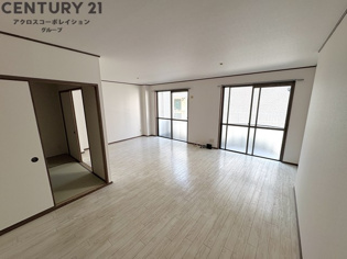 エスポアール西宮北口２の居間