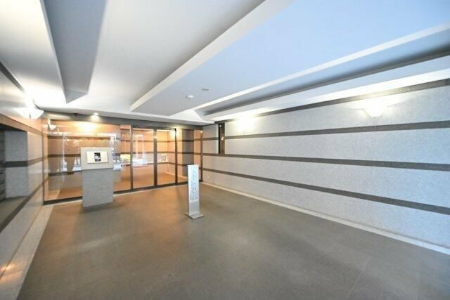 ルーブル大塚のエントランス