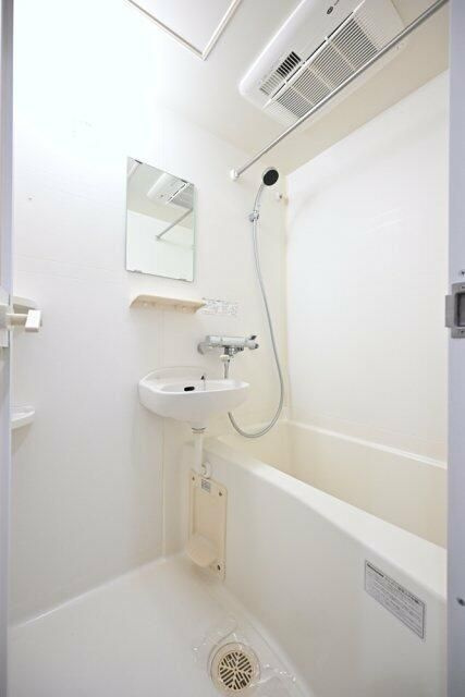 ルーブル大塚の浴室