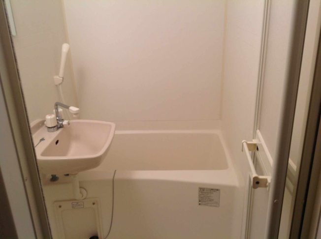 【浴室】 | レオパレスコートアベⅤ | 画像8