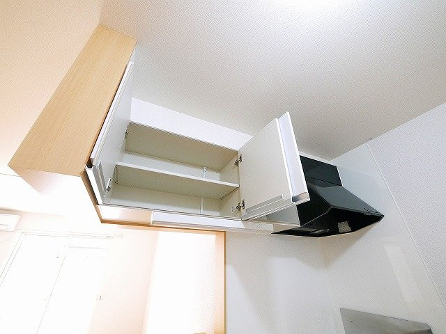 アビタシオンⅢのキッチン|コンパクトなキッチンで掃除もラクラク