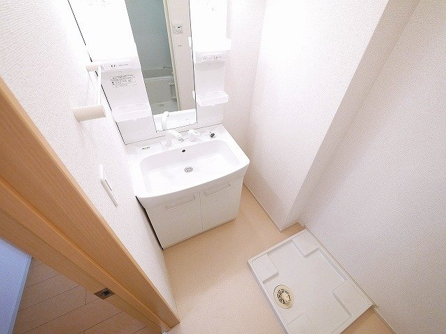アビタシオンⅢの洗面所|忙しい朝には欠かせない洗面所です