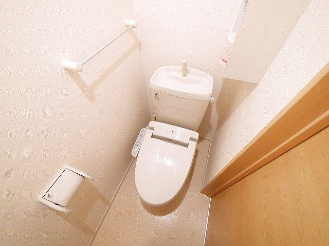 アビタシオンⅢのトイレ|落ち着いたトイレです