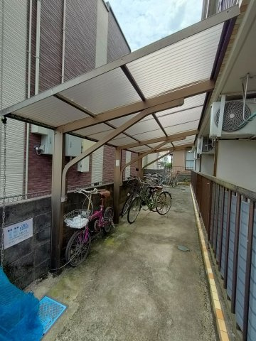 センターハイツの駐車場