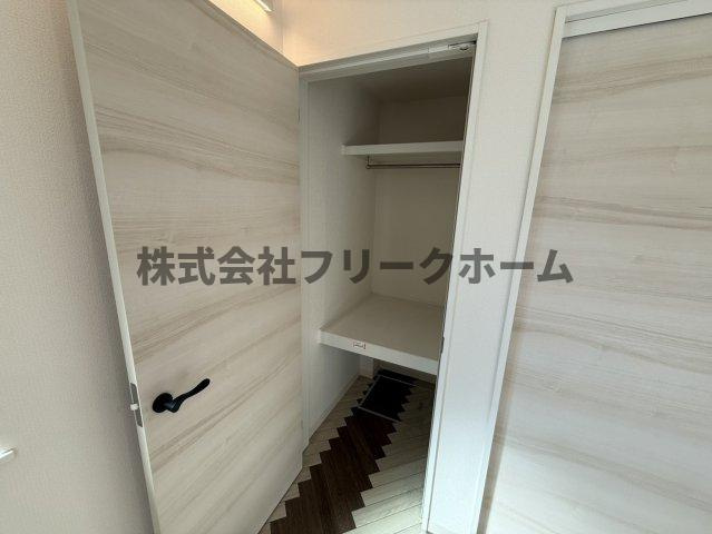 武蔵野市吉祥寺南町２丁目のアパートの収納