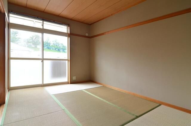 伊勢原市東大竹のアパートの内装
