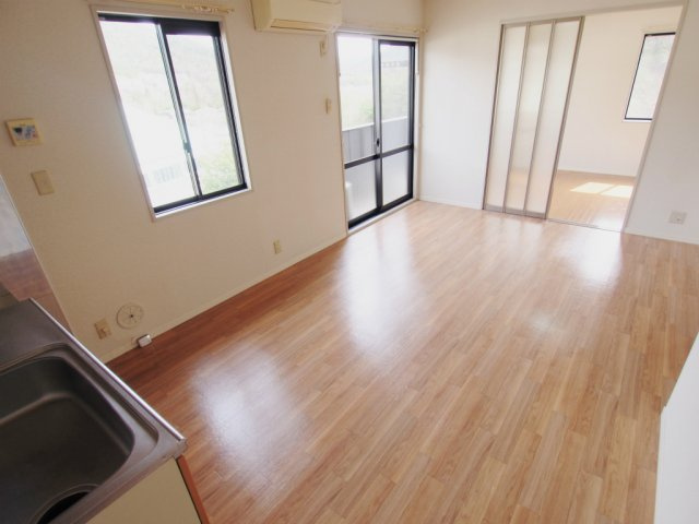 フォーレスさくら野の居間・リビング