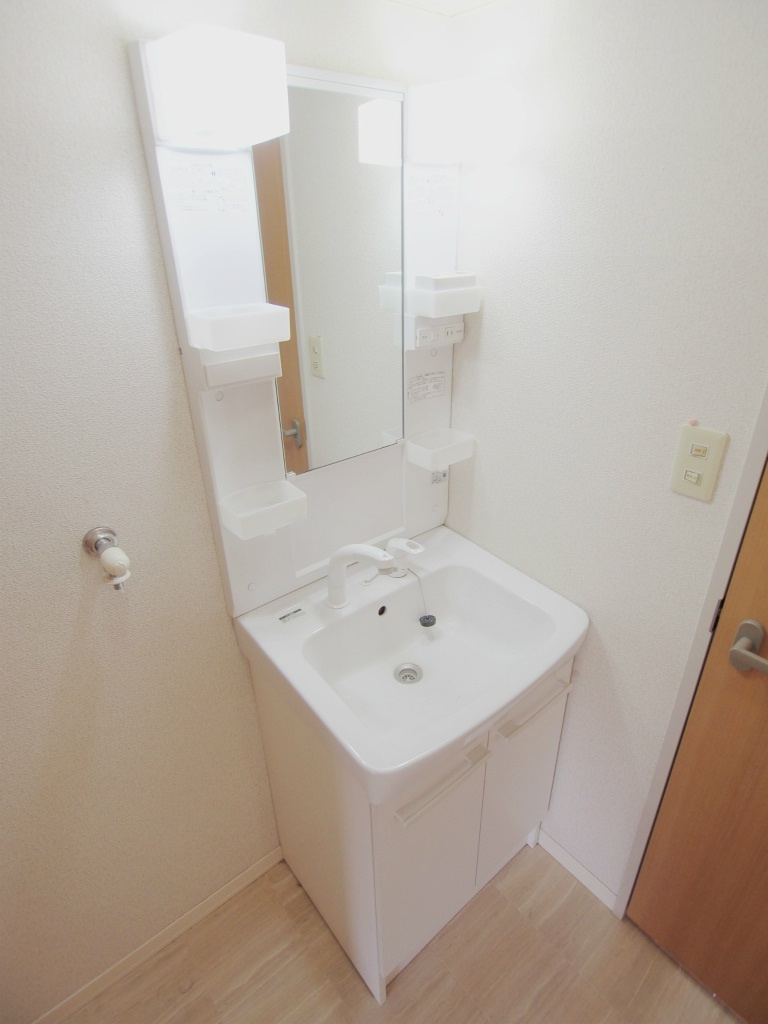 フォーレスさくら野の洗面所