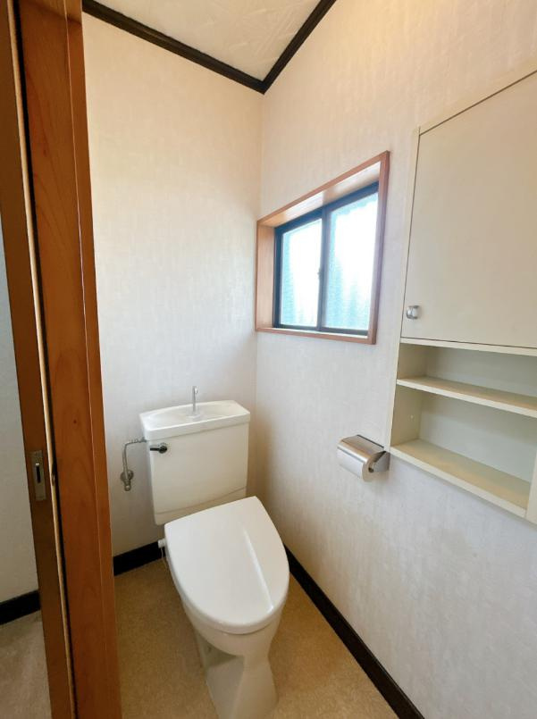 ひたちなか市殿山町2丁目　中古戸建のトイレ
