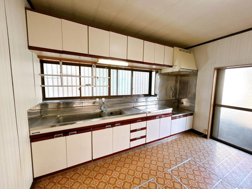 ひたちなか市殿山町2丁目　中古戸建のキッチン