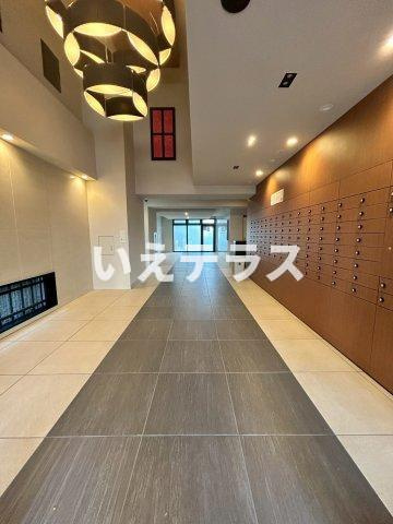 エステムコート神戸湊町のロビー