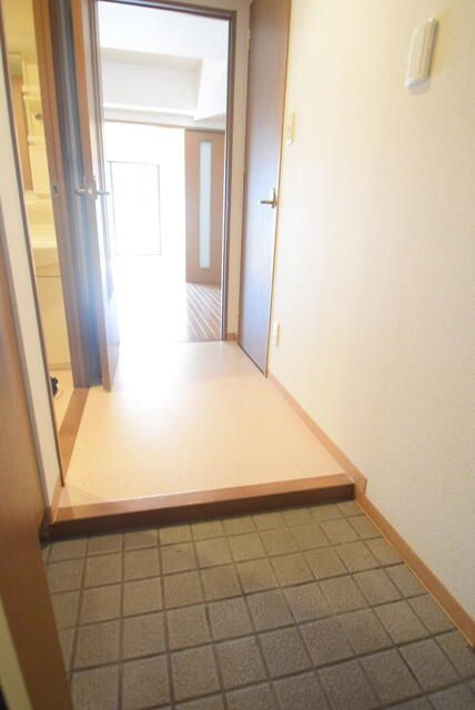 ジャルダンド駒込の玄関