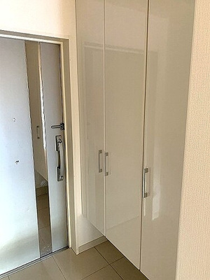 【玄関】 | サーパス下山門駅前 | 玄関※前回募集時の写真２０２０年７月撮影