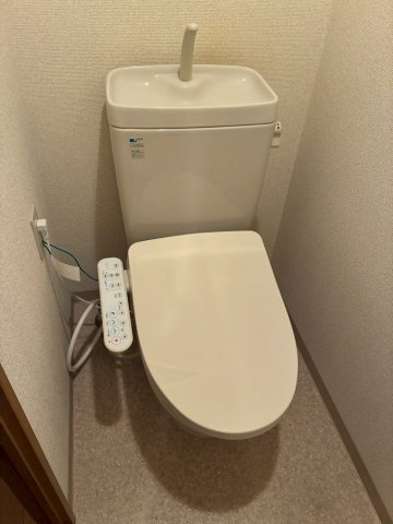 【トイレ】 | スターブルマンション春日部 | 同間取り別部屋の写真です
