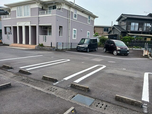 【駐車場】