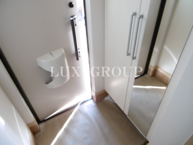 【玄関】 | メゾン・リュミエール