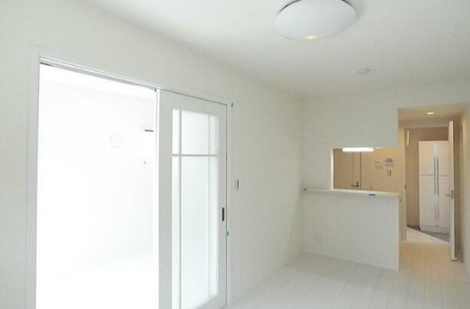 ＧＲＡＣＥ　ＦＬＯＲＡ　２１の居間・リビング