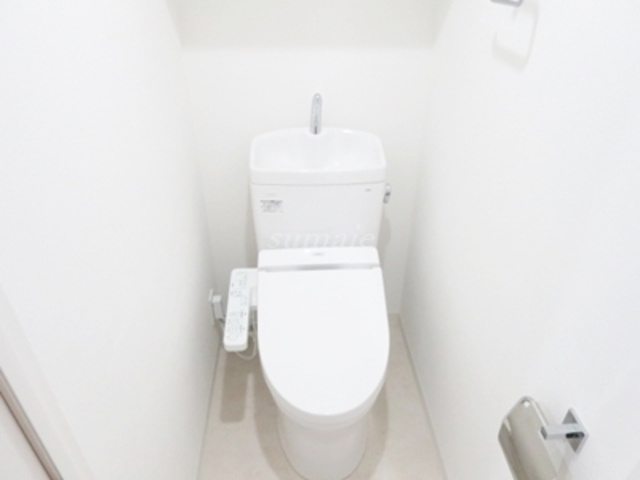 リライア十条のトイレ|温水洗浄便座付トイレです☆