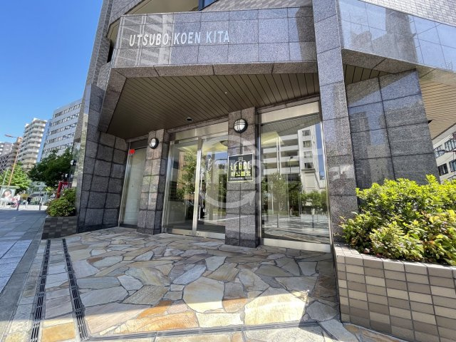 リーガル靭公園北のエントランス|リーガル靭公園北　エントランス