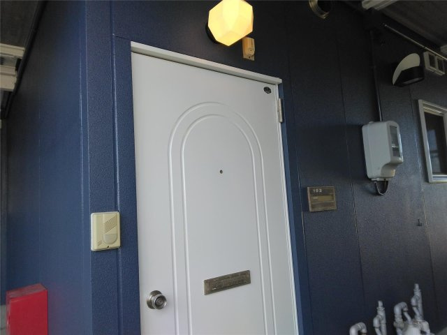 フォーブル村松 IIの玄関
