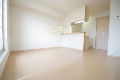 【居間・リビング】 | フォレスト・ガーデン | 明るく綺麗なお部屋