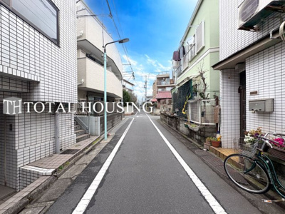 【前面道路含む現地写真】 | 豊島区長﨑2丁目　中古戸建　全1棟