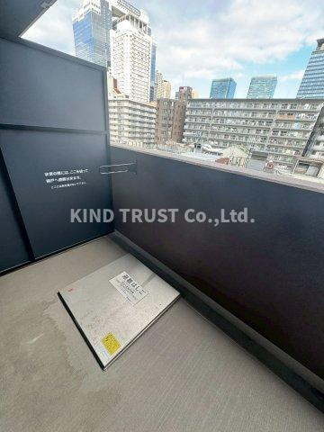 コンフォリア新梅田のバルコニー|お洗濯にも便利なバルコニー付き