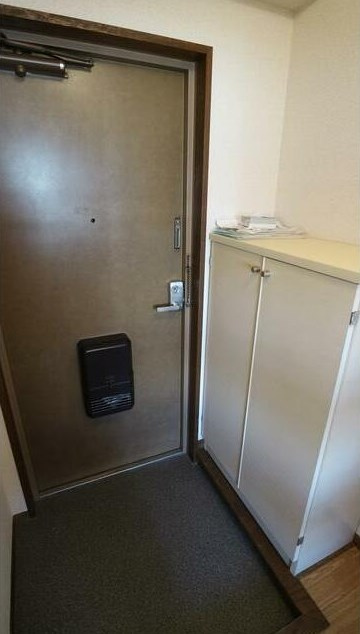 ベルフラワー井草の玄関