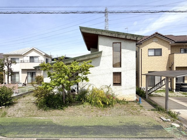 【中古戸建】高崎市倉賀野町の庭|■外観｜閑静な住宅街で始める新しい暮らし♪開放的な毎日をあなたへ(^^♪
