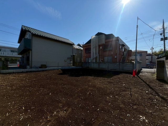 杉並区井草5丁目　建築条件付き売地の外観|2026.04.03撮影

現地ご見学希望・資料請求などお気軽にお問い合わせ下さい！
03-5990-5201