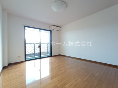 【居間・リビング】 | アーバンライフ大坪 | 別部屋写真です。