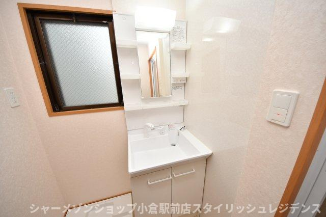 フェルト1024の洗面所