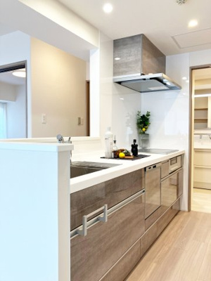【キッチン】 | エクセルシオール宮の沢アーク | 新品キッチンはIHクッキングヒーター・食洗機付き♪