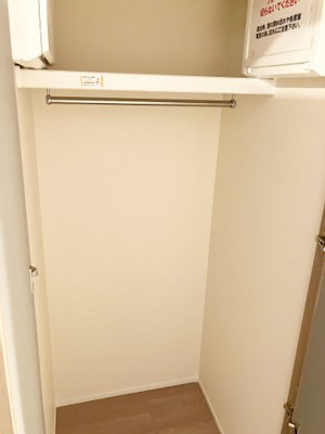 【収納】 | エクセルシオール宮の沢アーク | 廊下にも収納あり♪