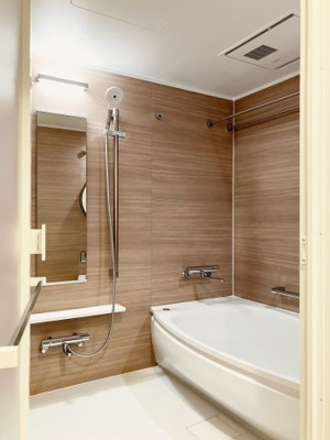 【浴室】 | エクセルシオール宮の沢アーク | 1坪ユニットバスは大口径のマルチシャワーヘッド♪