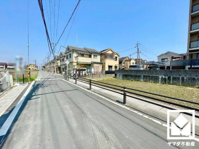 伏見区羽束師菱川町　第1　2号棟の前面道路含む現地写真|4月4日　現地写真更新