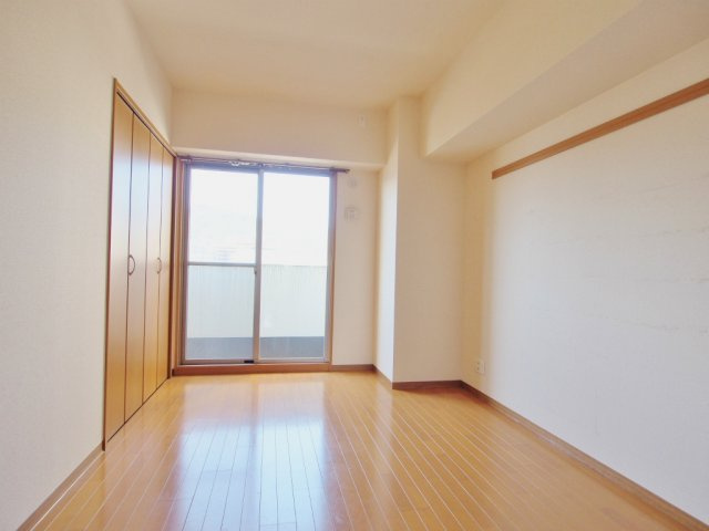 ヴィラージュ緑井の寝室